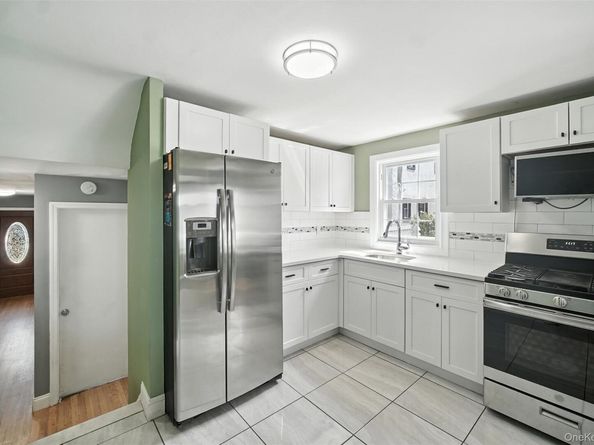 112 Casper Street, Valley Stream NY 11580