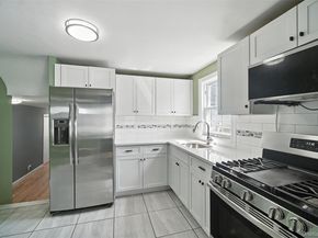 112 Casper Street, Valley Stream NY 11580