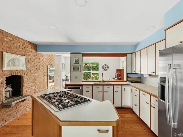 19 Beach Plum Drive, Centerport NY 11721
