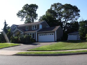 35 Moss Lane, Jericho NY 11753