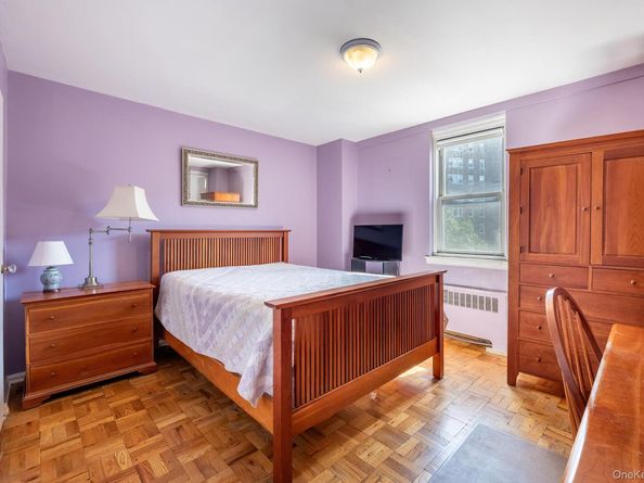 55 Knolls Crescent 5F, Bronx NY 10463