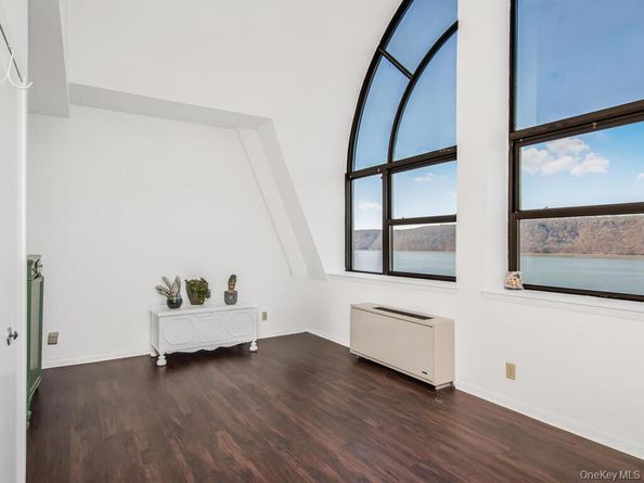 23 Water Grant Street 11A, Yonkers NY 10701