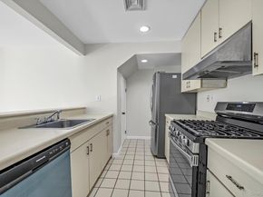 242-12A oak park Drive 99A, Douglaston NY 11362
