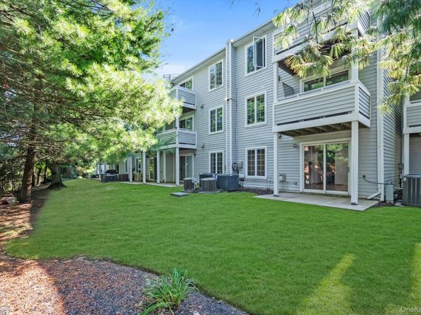 242-12A oak park Drive 99A, Douglaston NY 11362