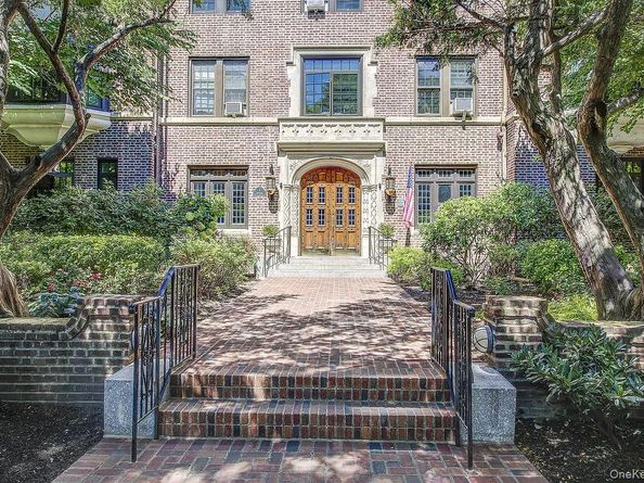 4 Dartmouth Street 410, Forest Hills NY 11375