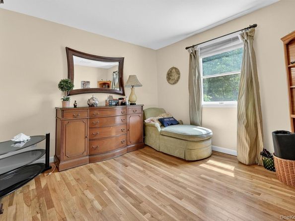 99 Spencer Drive, New Rochelle NY 10801