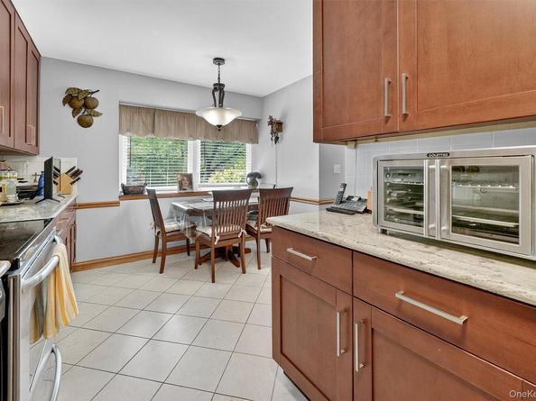99 Spencer Drive, New Rochelle NY 10801