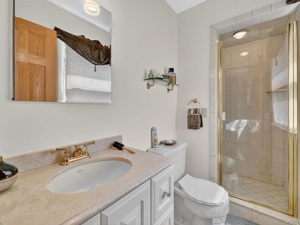 99 Spencer Drive, New Rochelle NY 10801