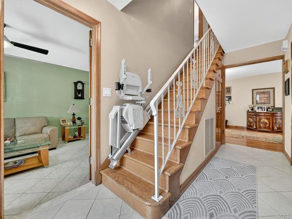 99 Spencer Drive, New Rochelle NY 10801