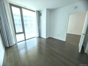 13105 40th Road 17L, Flushing NY 11354