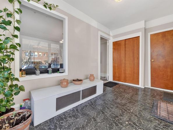 2727 Matthews Avenue, Bronx NY 10467