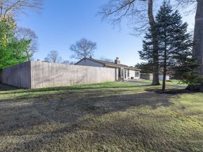 5 Longleaf Lane, Medford NY 11763