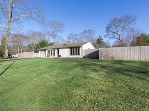 5 Longleaf Lane, Medford NY 11763