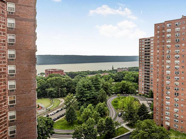5800 Arlington Avenue 16A, Bronx NY 10471