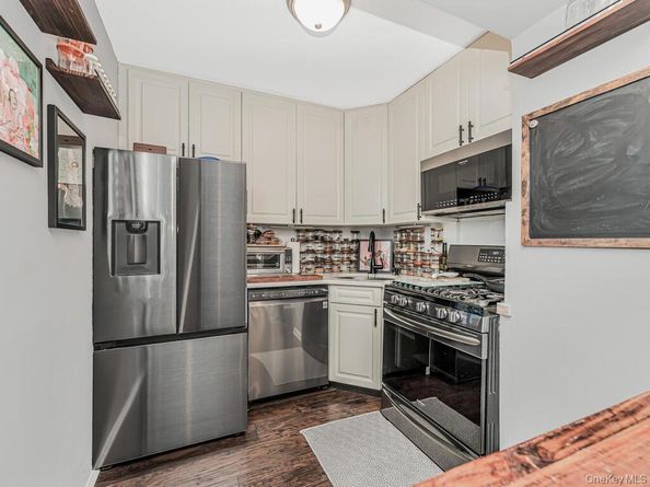 5800 Arlington Avenue 16A, Bronx NY 10471