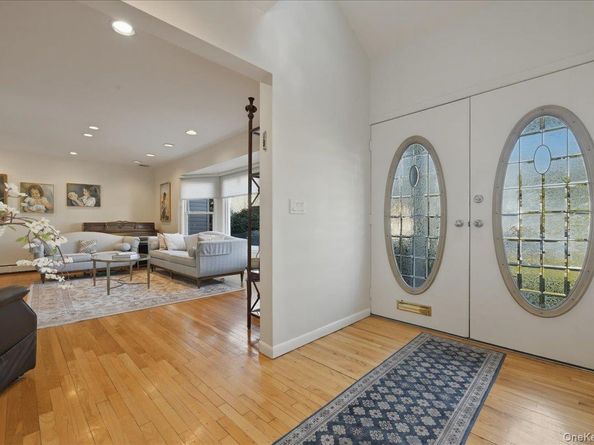 734 Berry Court, West Hempstead NY 11552