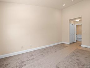 4 Steven Circle 4, Dix Hills NY 11746