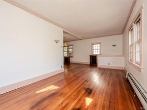 32 E Atlantic Avenue, Oceanside NY 11572