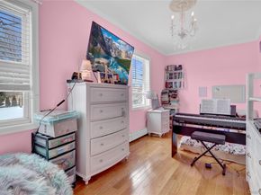 310 6th Avenue, Saint James NY 11780
