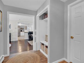 310 6th Avenue, Saint James NY 11780