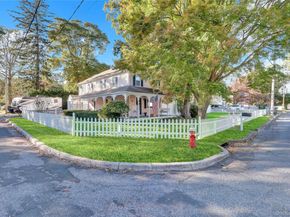 310 6th Avenue, Saint James NY 11780
