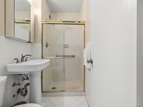 269-10 Grand Central Parkway 19K, Floral Park NY 11005