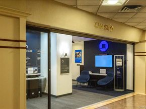 269-10 Grand Central Parkway 19K, Floral Park NY 11005