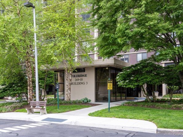 269-10 Grand Central Parkway 19K, Floral Park NY 11005