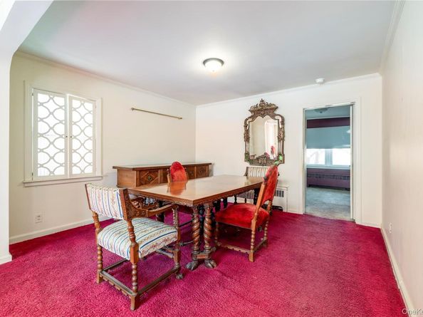 54 Hollywood Avenue, Lynbrook NY 11563