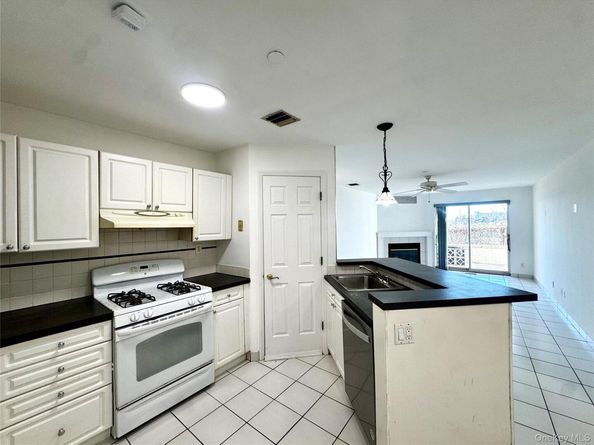 190 Schofield Street 1C, Bronx NY 10464