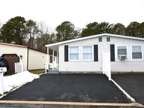 65A Village Circle W, Manorville NY 11949