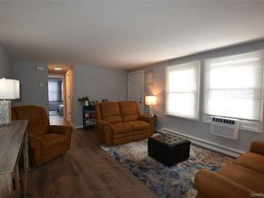 65A Village Circle W, Manorville NY 11949