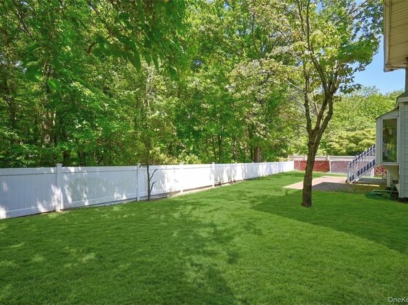 1061 Fordham Lane, Woodmere NY 11598