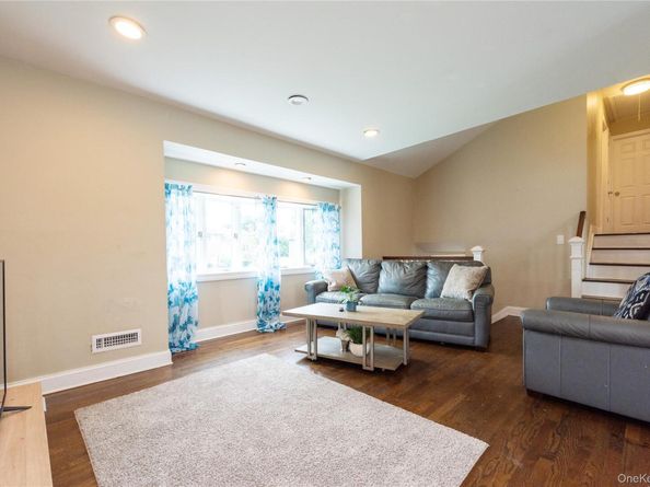 49 Eddie Avenue, North Babylon NY 11703