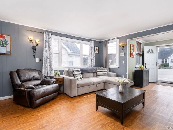 210 10th Street, West Babylon NY 11704