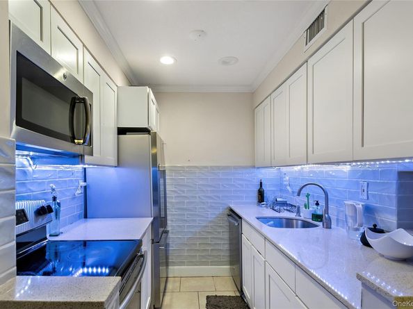 1005 Colony Drive, Hartsdale NY 10530