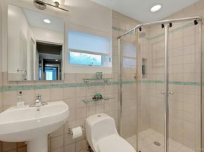 32 Penny Lane, Scarsdale NY 10583