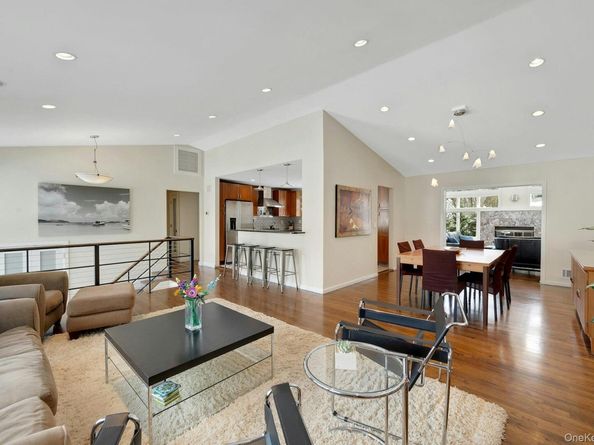 32 Penny Lane, Scarsdale NY 10583