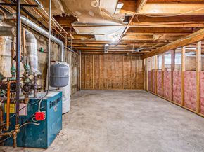 Undisclosed Address #961734, Lindenhurst NY 11757