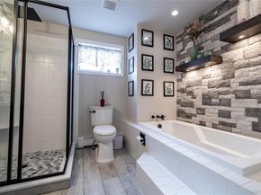 93 Kenneth Place, New Hyde Park NY 11040