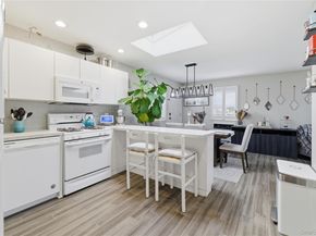 93 Kenneth Place, New Hyde Park NY 11040