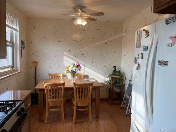 58-28 251st Street Upper Unit, Little Neck NY 11362