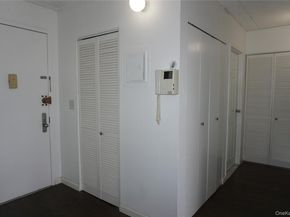 777 N Macquesten Parkway 308, Fleetwood NY 10552