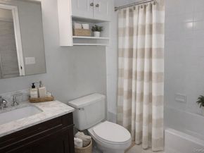 777 N Macquesten Parkway 308, Fleetwood NY 10552