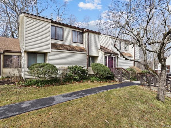 59 Kirby Close D, Yorktown Heights NY 10598
