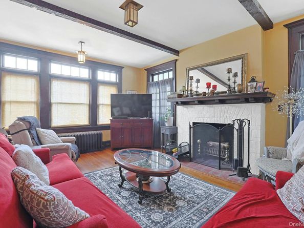 39 Neptune Avenue, New Rochelle NY 10805