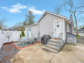 220 Woodycrest Drive, Holtsville NY 11742