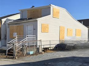 9960 164th Road, Howard Beach NY 11414