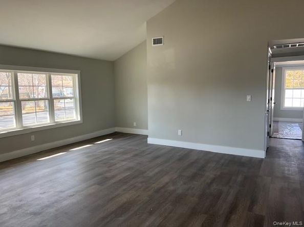 159 Alexander Avenue, Holbrook NY 11741