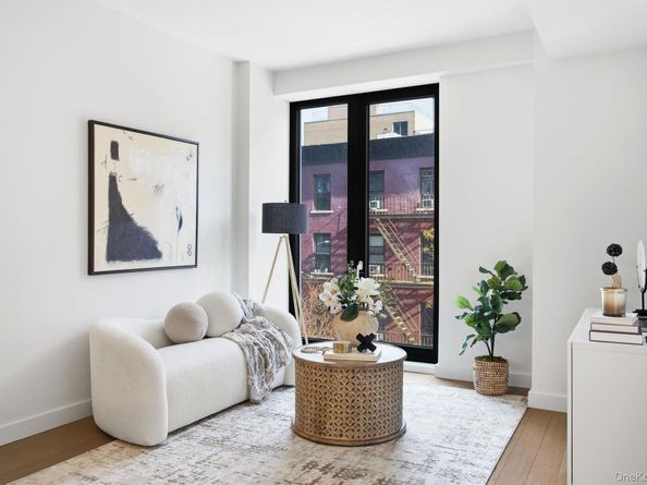 500 W 45th Street 307, New York (Manhattan) NY 10036